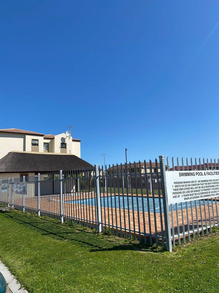 2 Bedroom Property for Sale in Guldenland Western Cape